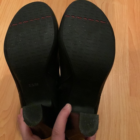 Miz Mooz leather ankle heeled booties - Picture 2 of 4